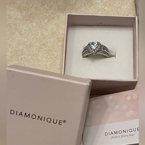 Beautiful silver diamond heart ring